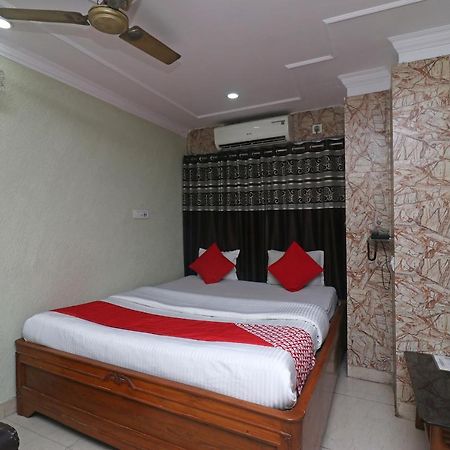โอโย 16209 โฮเต็ล อัมพร พาเลซ Hotel Bara Bazar ภายนอก รูปภาพ