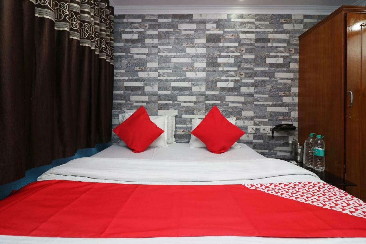 โอโย 16209 โฮเต็ล อัมพร พาเลซ Hotel Bara Bazar ภายนอก รูปภาพ