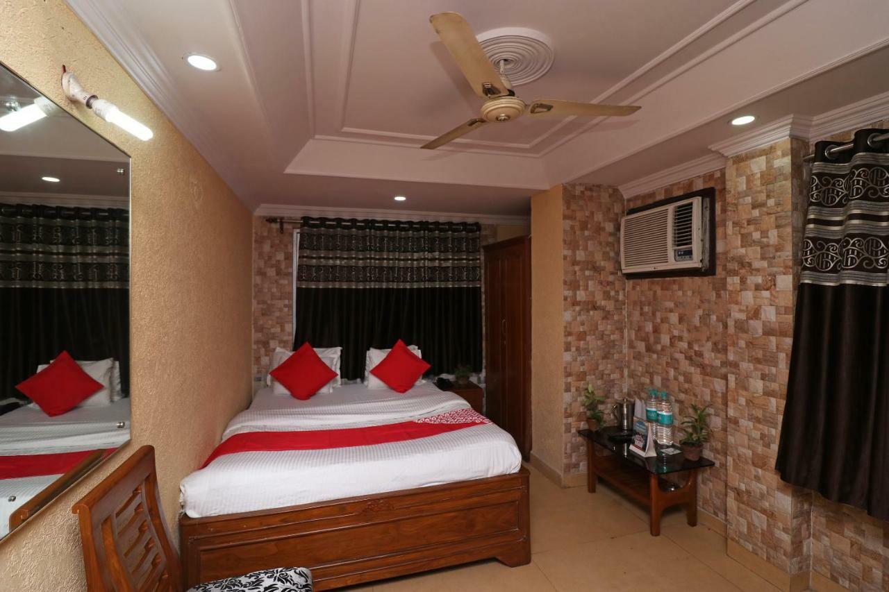 โอโย 16209 โฮเต็ล อัมพร พาเลซ Hotel Bara Bazar ภายนอก รูปภาพ