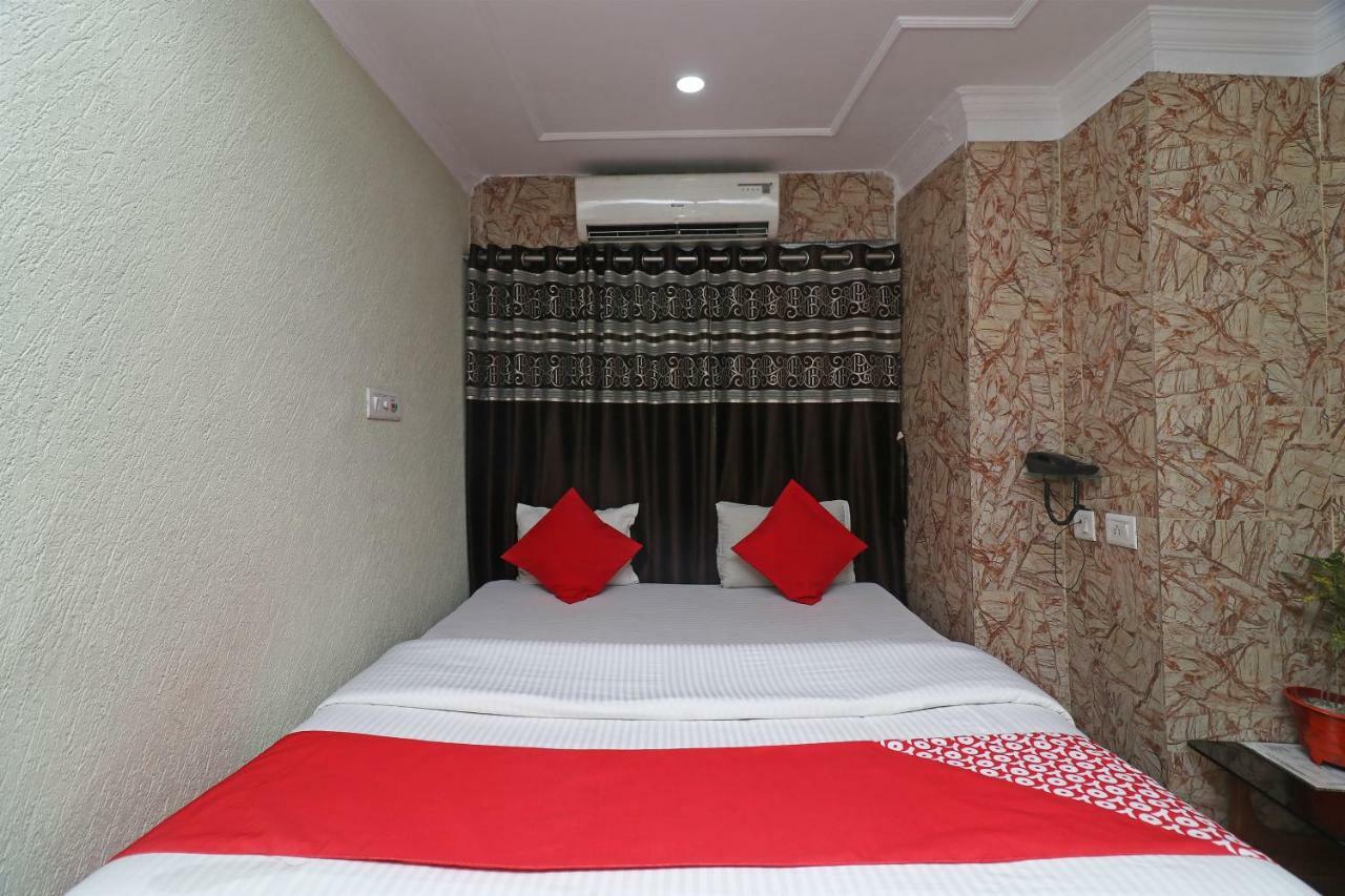โอโย 16209 โฮเต็ล อัมพร พาเลซ Hotel Bara Bazar ภายนอก รูปภาพ