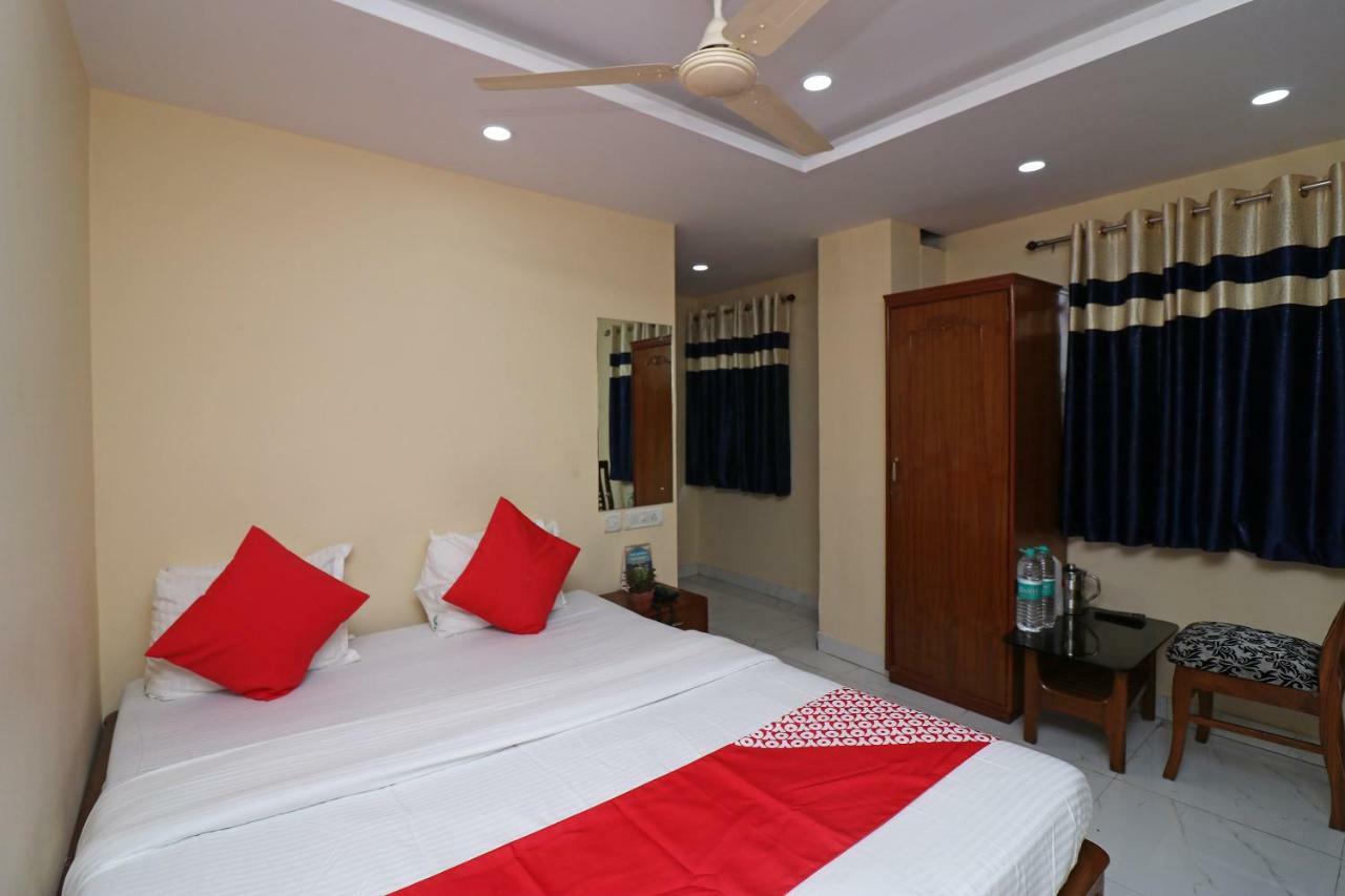 โอโย 16209 โฮเต็ล อัมพร พาเลซ Hotel Bara Bazar ภายนอก รูปภาพ