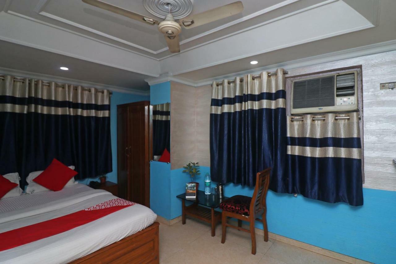 โอโย 16209 โฮเต็ล อัมพร พาเลซ Hotel Bara Bazar ภายนอก รูปภาพ