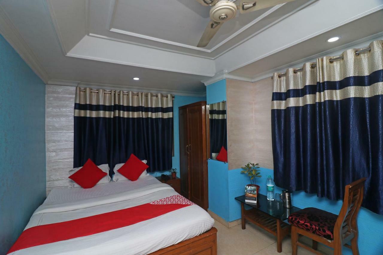 โอโย 16209 โฮเต็ล อัมพร พาเลซ Hotel Bara Bazar ภายนอก รูปภาพ